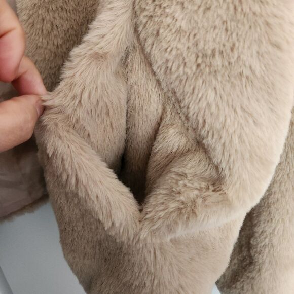 NWT - Sadie & Sage x Anthropologie - Soft Faux Fur Zip Jacket - Size Small - Picture 7 of 8